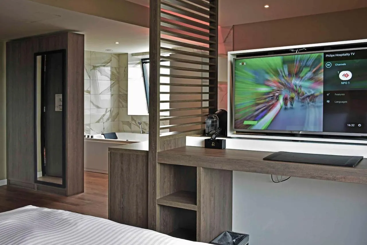 Riva Hotel Den Haag - Delft 4*,