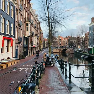  Bed & Breakfast Bee - In The Trendy Jordaan Nederland